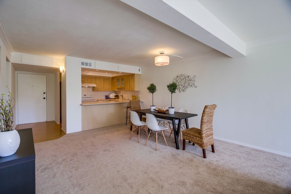 Virtual tour photo 19 of 50 for 4944 Cass St