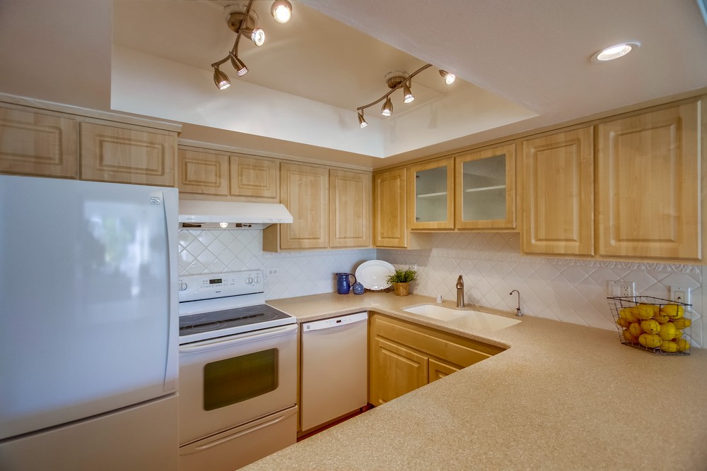Virtual tour photo 21 of 50 for 4944 Cass St