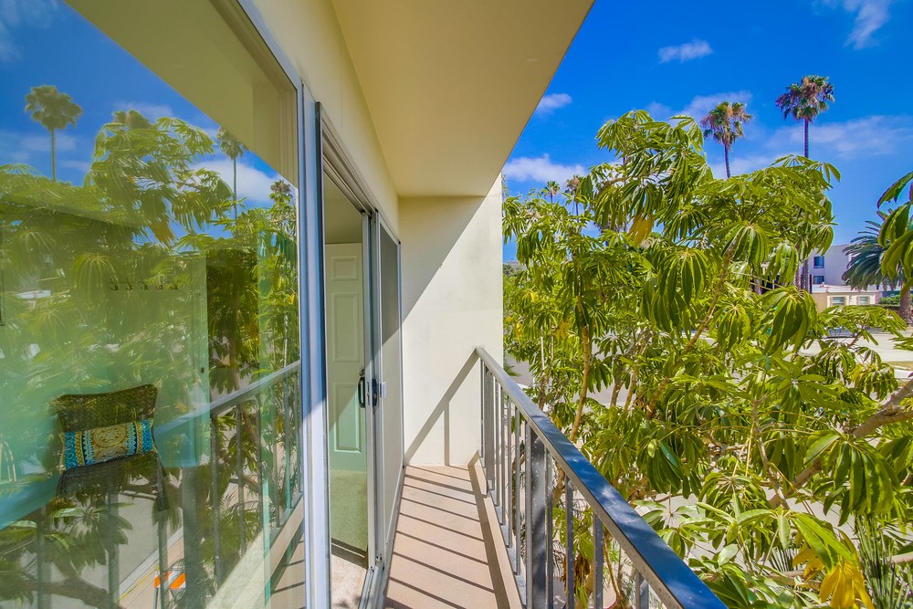 Virtual tour photo 35 of 50 for 4944 Cass St