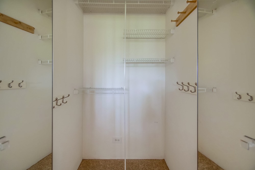 Virtual tour photo 44 of 50 for 4944 Cass St