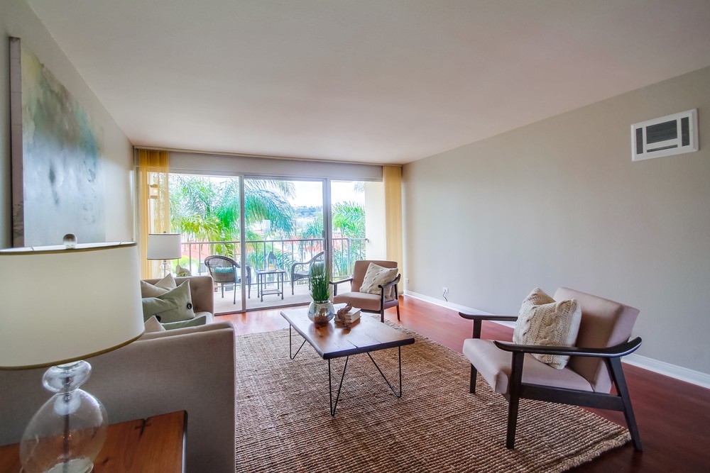 Virtual tour photo 11 of 45 for 4944 Cass St #402