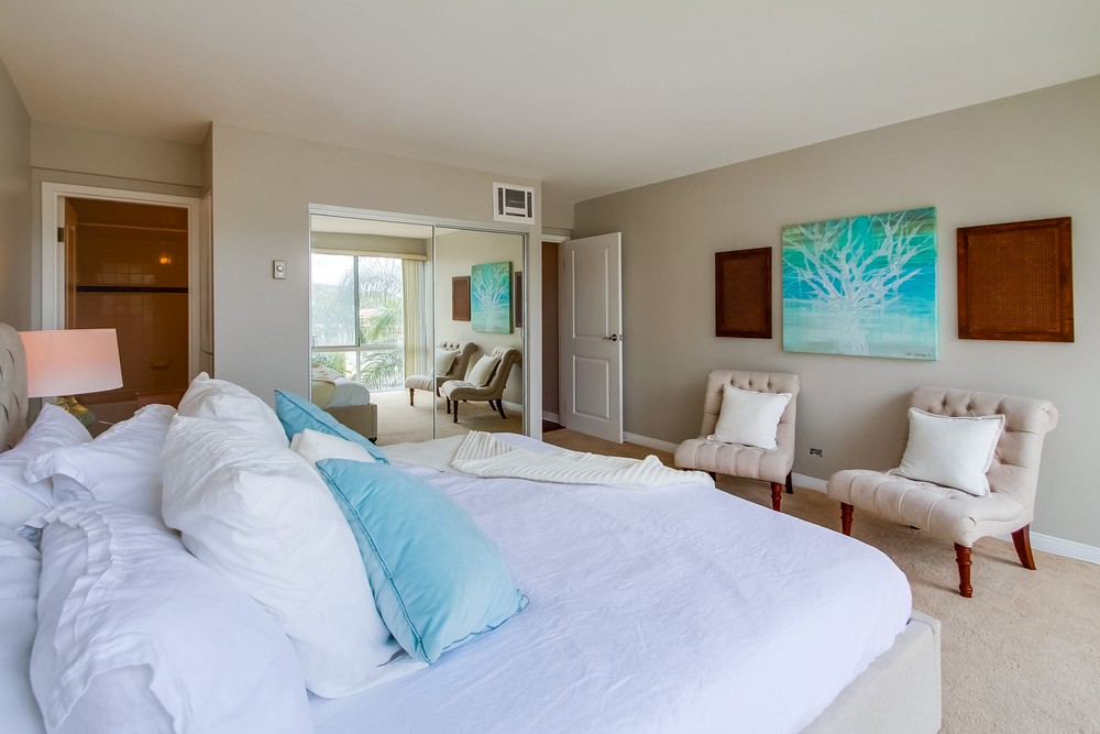 Virtual tour photo 31 of 45 for 4944 Cass St #402