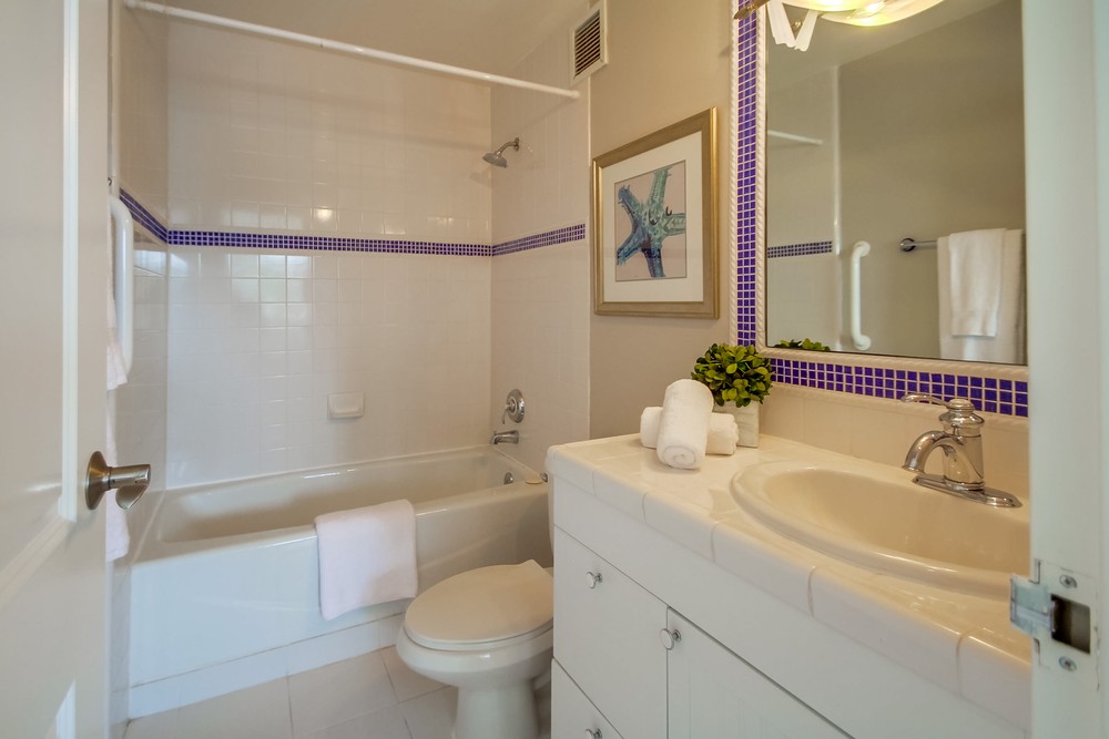Virtual tour photo 32 of 45 for 4944 Cass St #402