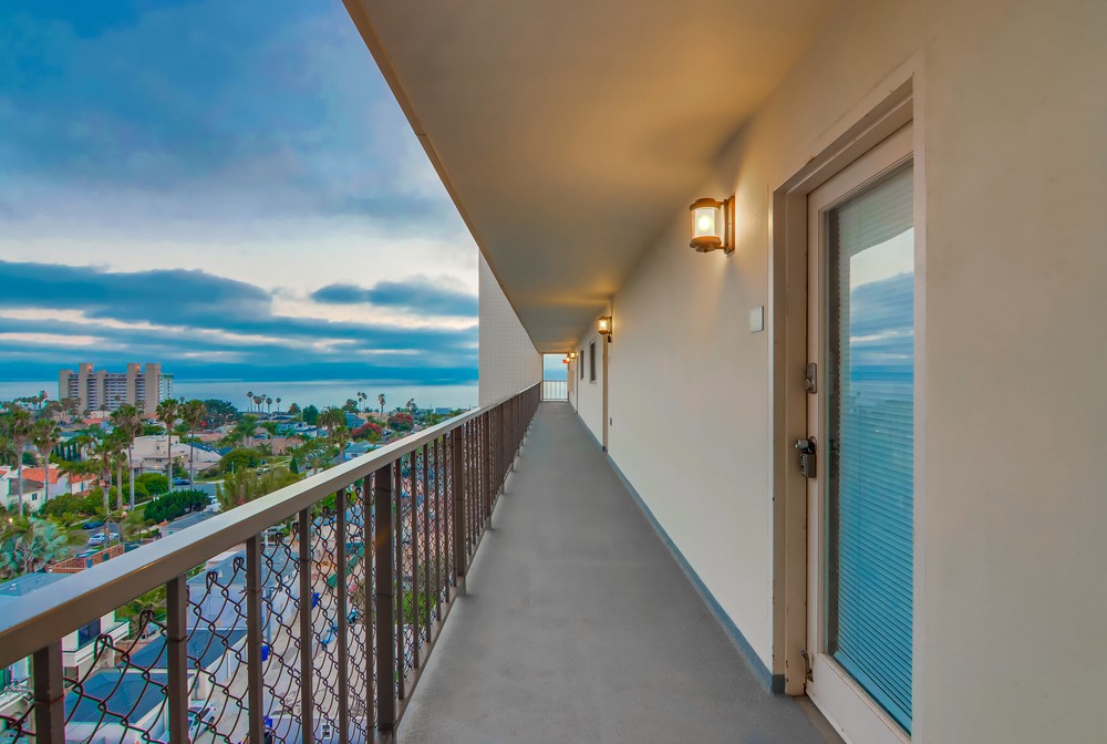 Virtual tour photo 7 of 48 for 4944 Cass St