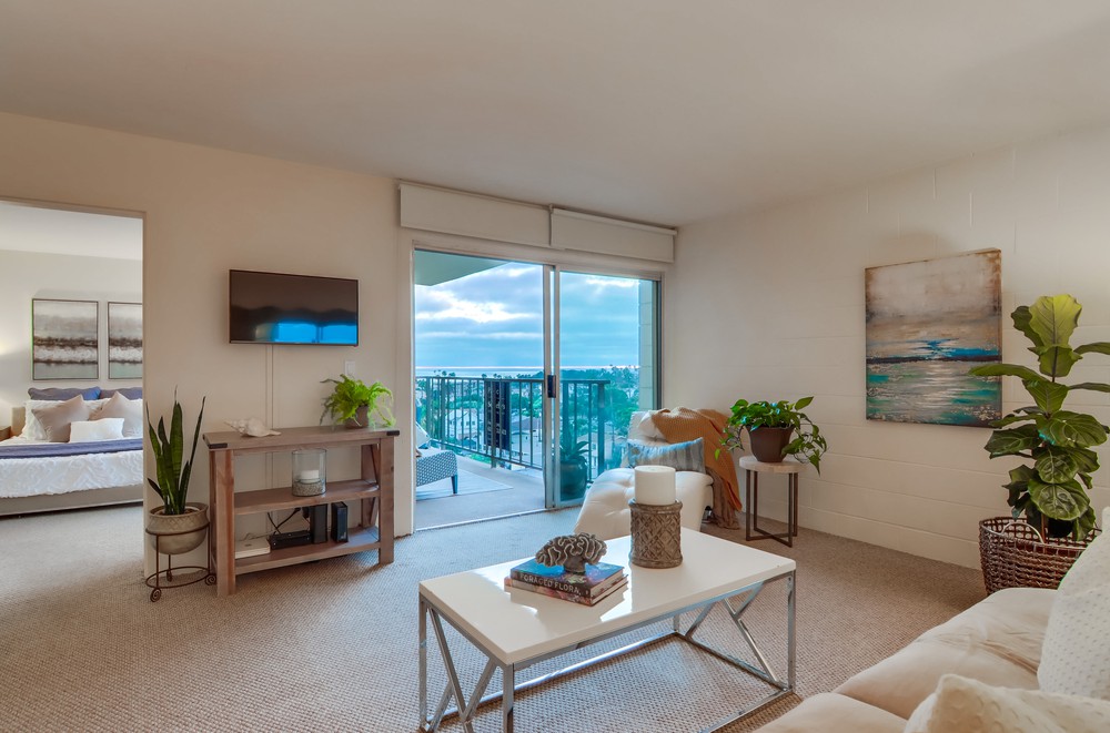 Virtual tour photo 12 of 48 for 4944 Cass St