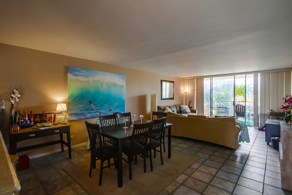 Virtual tour photo 25 of 54 for 4944 Cass St