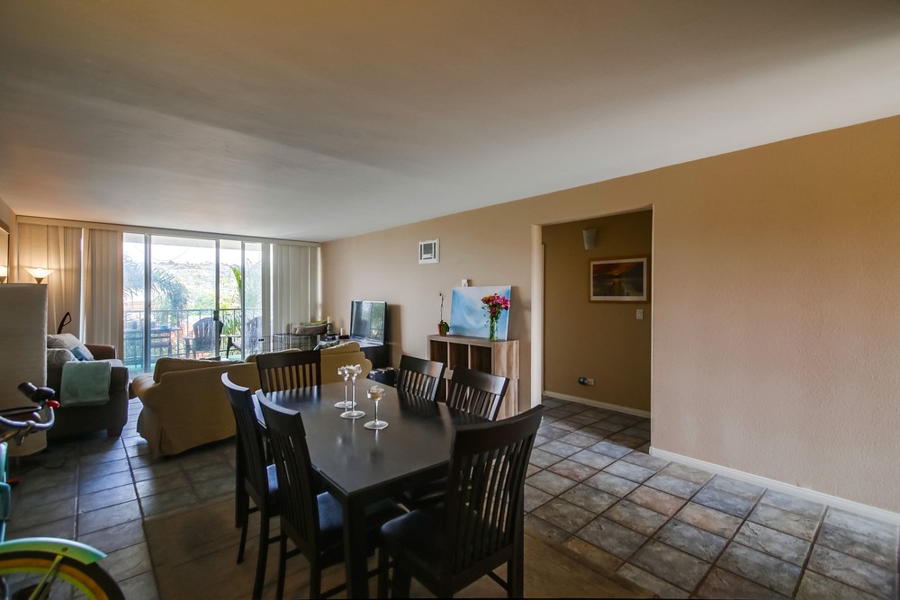 Virtual tour photo 26 of 54 for 4944 Cass St