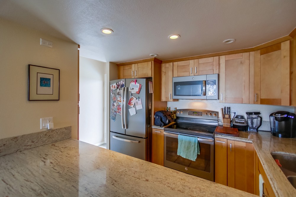 Virtual tour photo 33 of 54 for 4944 Cass St
