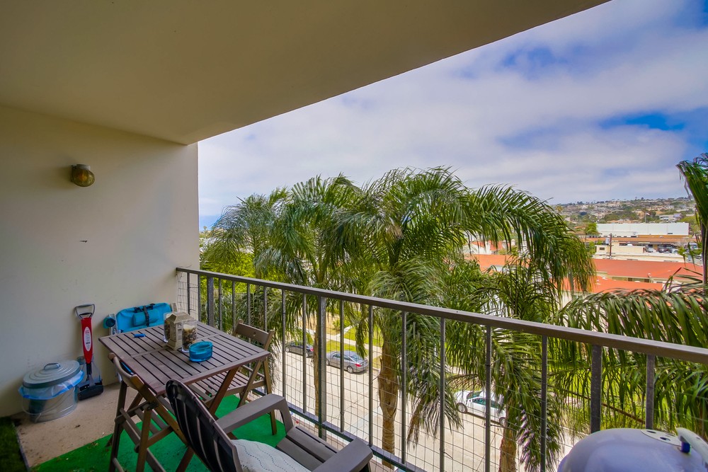 Virtual tour photo 39 of 54 for 4944 Cass St