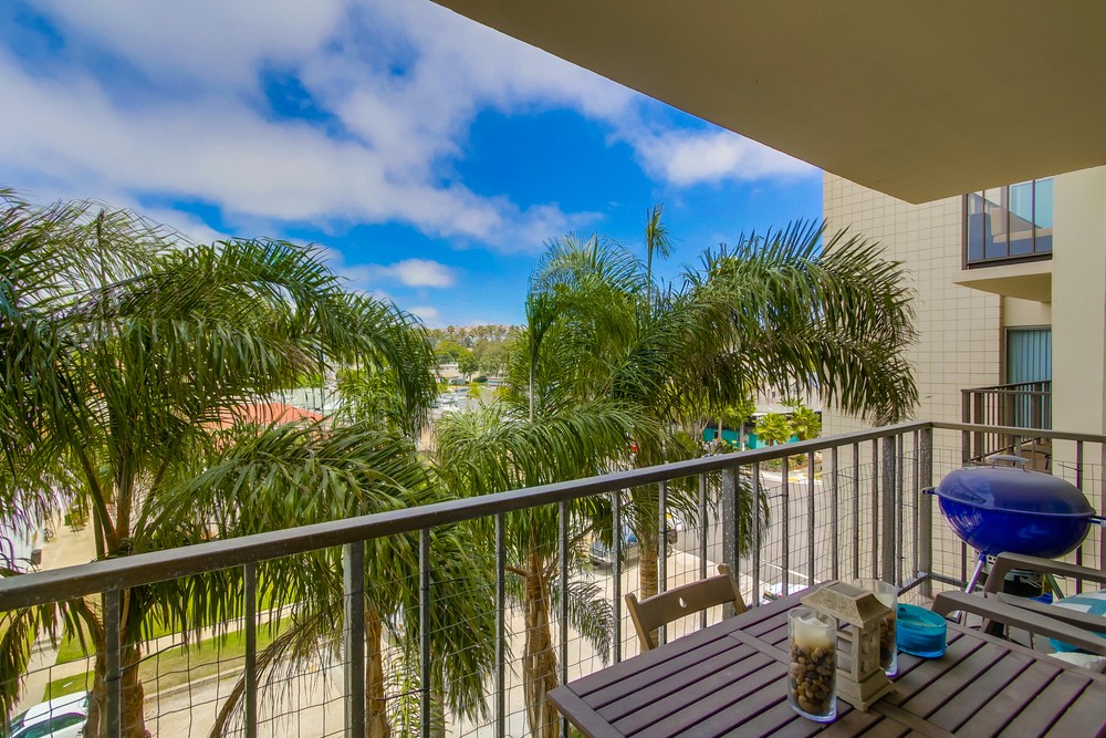 Virtual tour photo 42 of 54 for 4944 Cass St