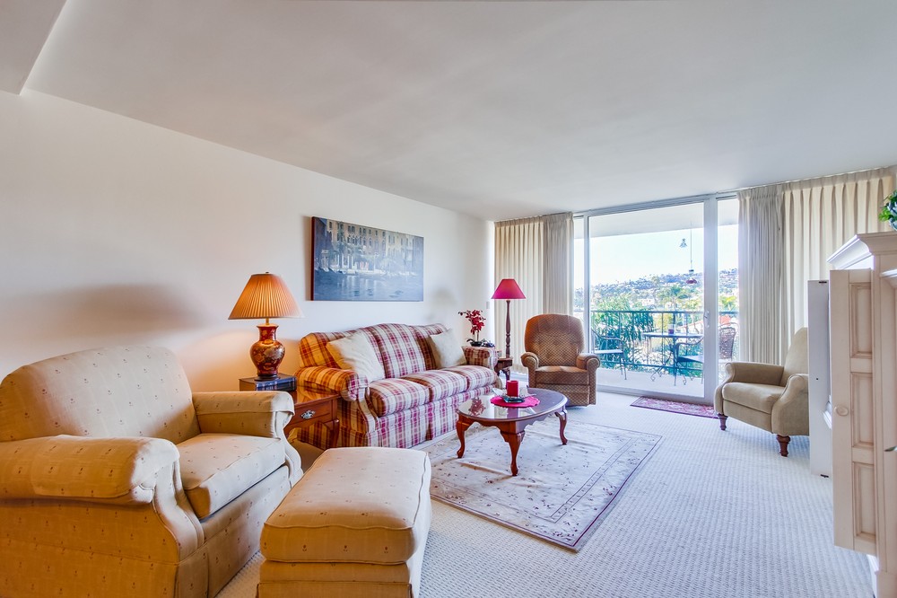 Virtual tour photo 4 of 64 for 4944 Cass Street #502