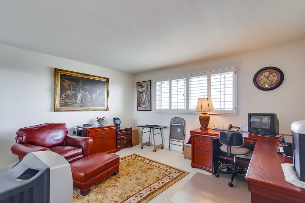 Virtual tour photo 20 of 64 for 4944 Cass Street #502