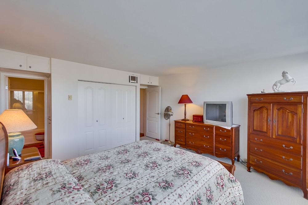 Virtual tour photo 26 of 64 for 4944 Cass Street #502