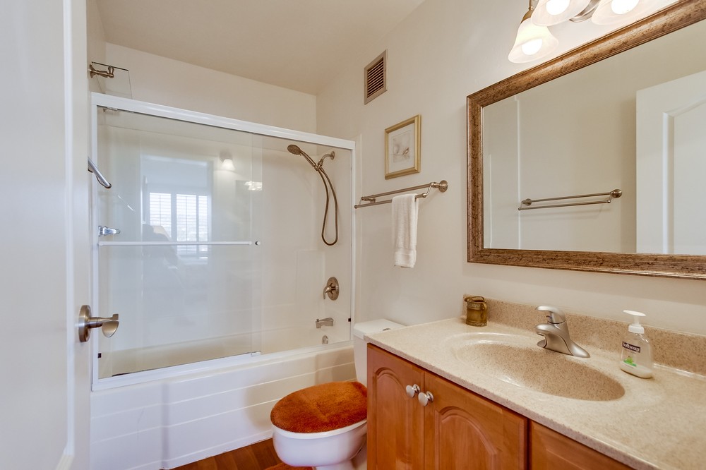 Virtual tour photo 27 of 64 for 4944 Cass Street #502