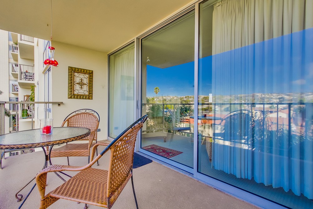 Virtual tour photo 33 of 64 for 4944 Cass Street #502