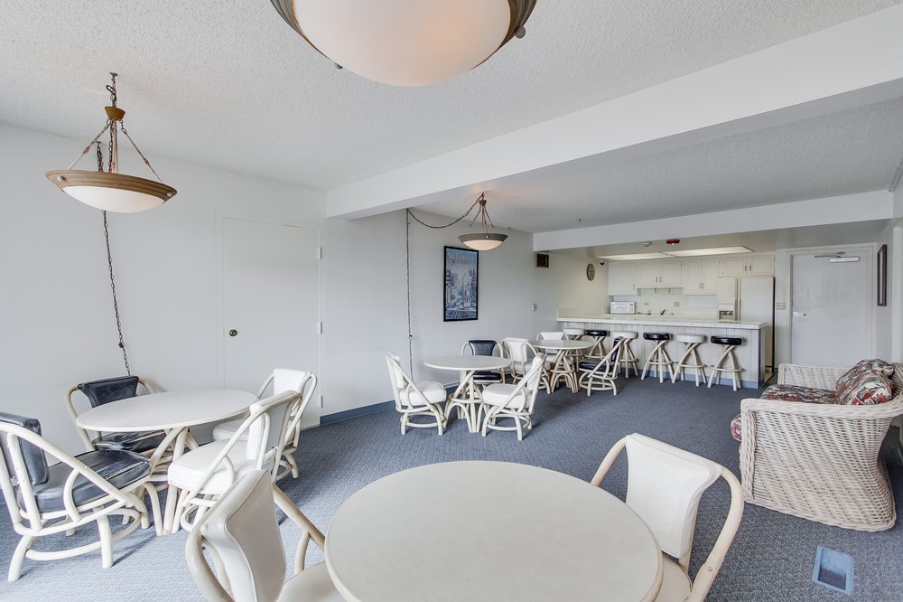 Virtual tour photo 52 of 64 for 4944 Cass Street #502