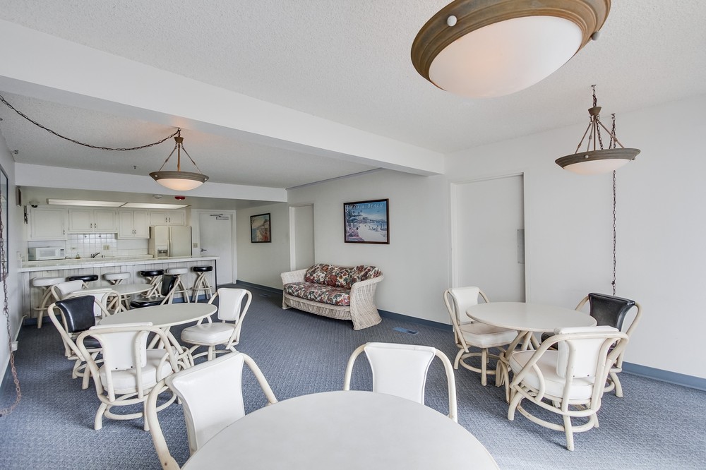 Virtual tour photo 53 of 64 for 4944 Cass Street #502