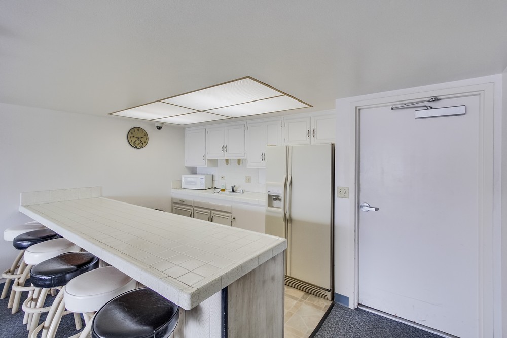 Virtual tour photo 56 of 64 for 4944 Cass Street #502