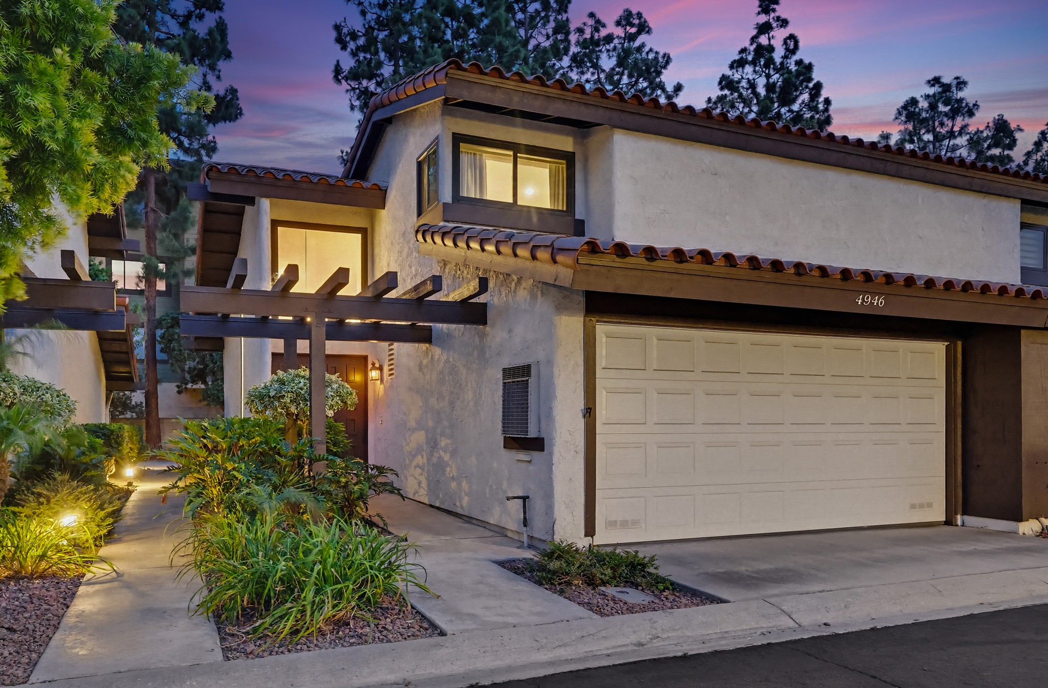 Virtual tour photo 1 of 134 for 4946 E Atherton St