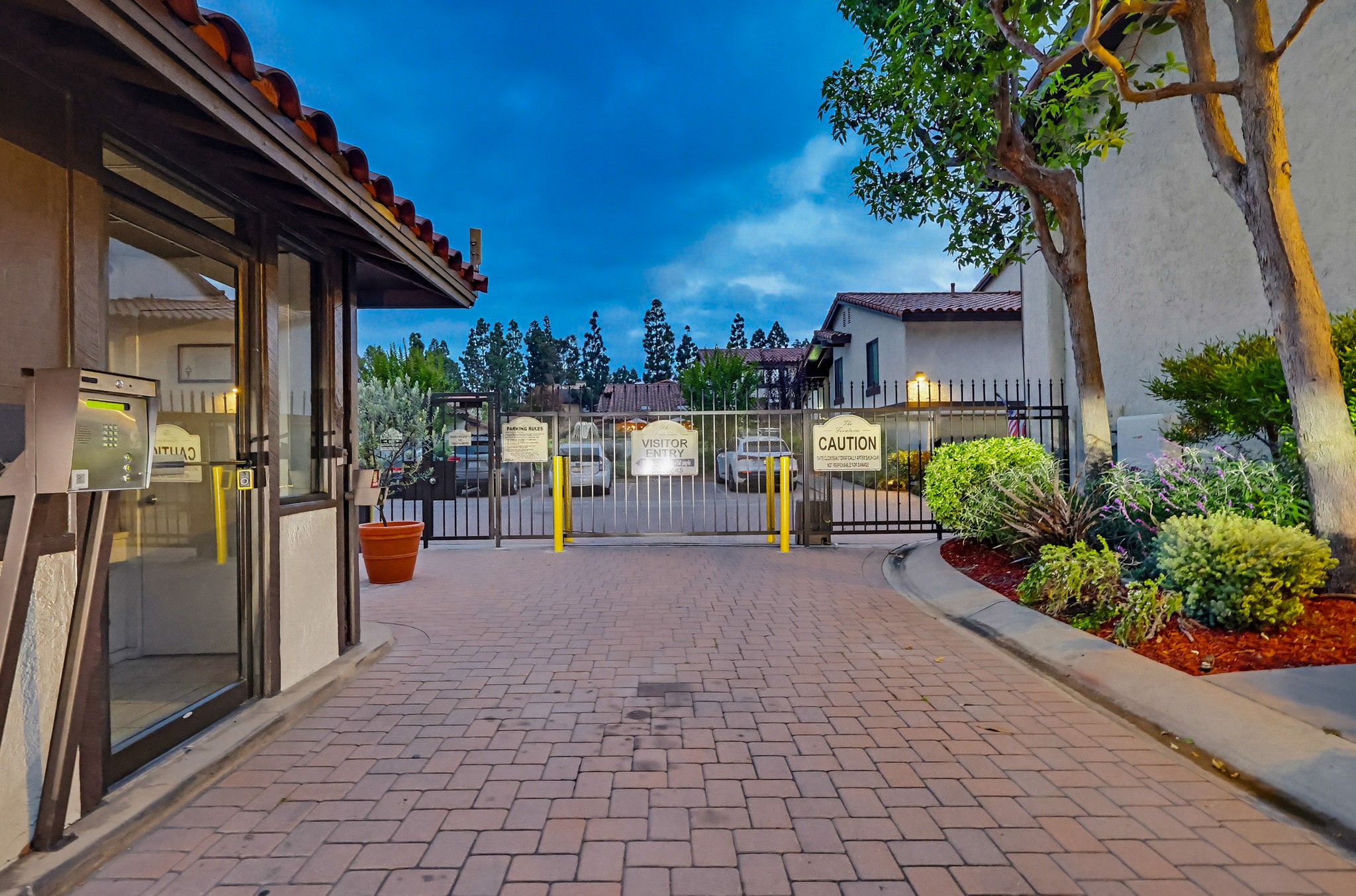 Virtual tour photo 38 of 134 for 4946 E Atherton St