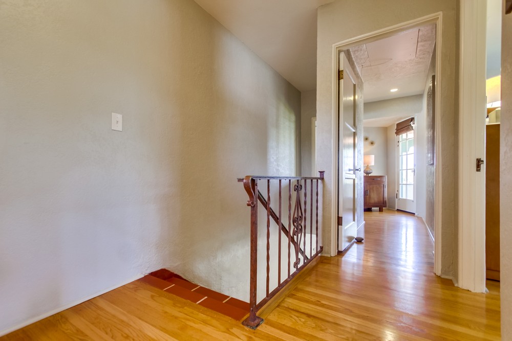 Virtual tour photo 33 of 59 for 4949 Westminster Terrace