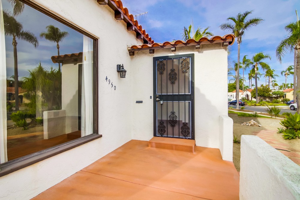 Virtual tour photo 8 of 51 for 4950 Kensington Dr