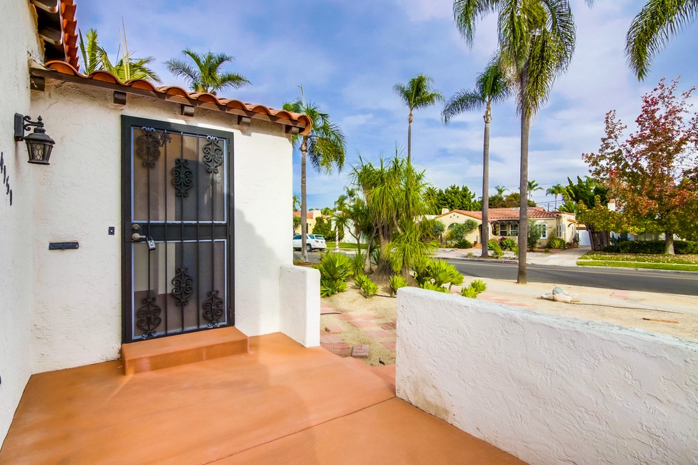 Virtual tour photo 9 of 51 for 4950 Kensington Dr
