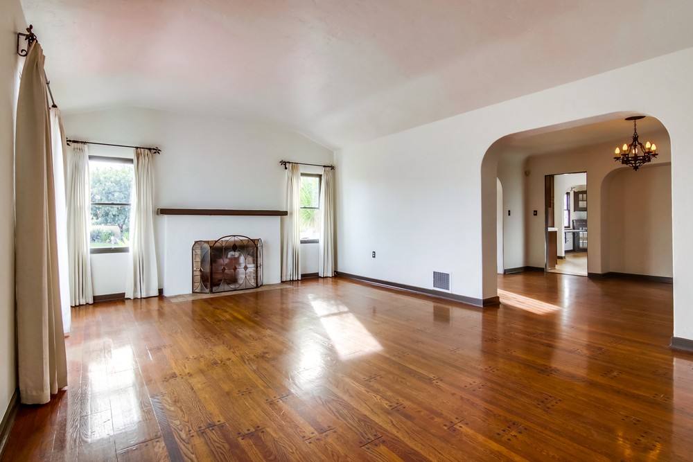 Virtual tour photo 10 of 51 for 4950 Kensington Dr