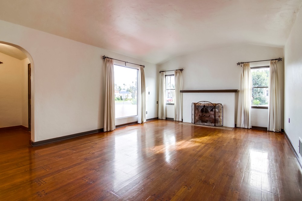 Virtual tour photo 11 of 51 for 4950 Kensington Dr