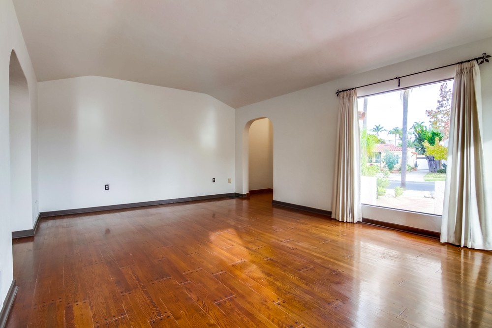 Virtual tour photo 13 of 51 for 4950 Kensington Dr
