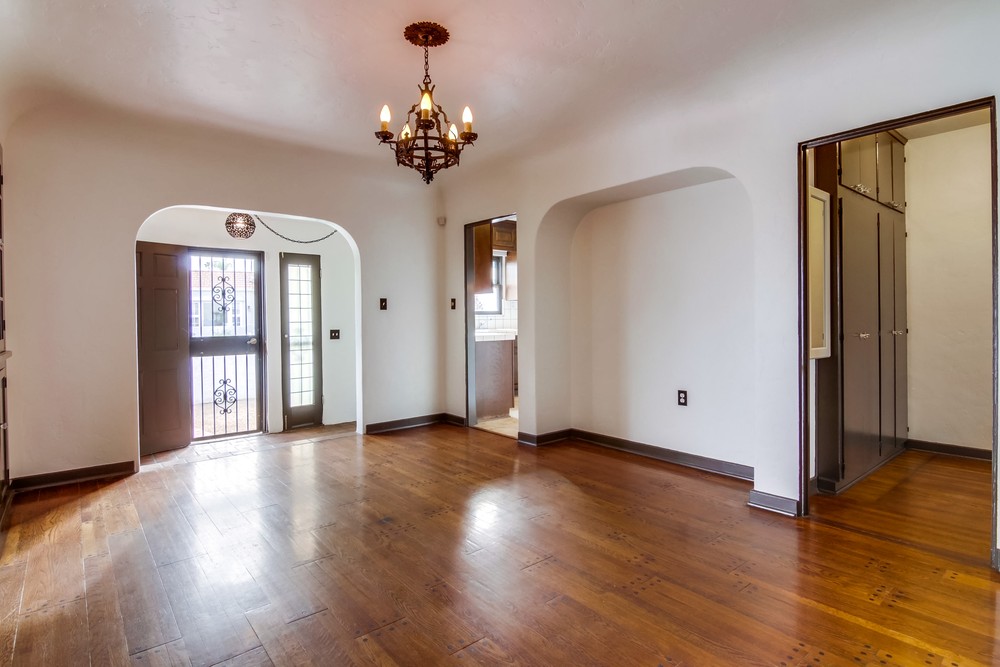 Virtual tour photo 15 of 51 for 4950 Kensington Dr