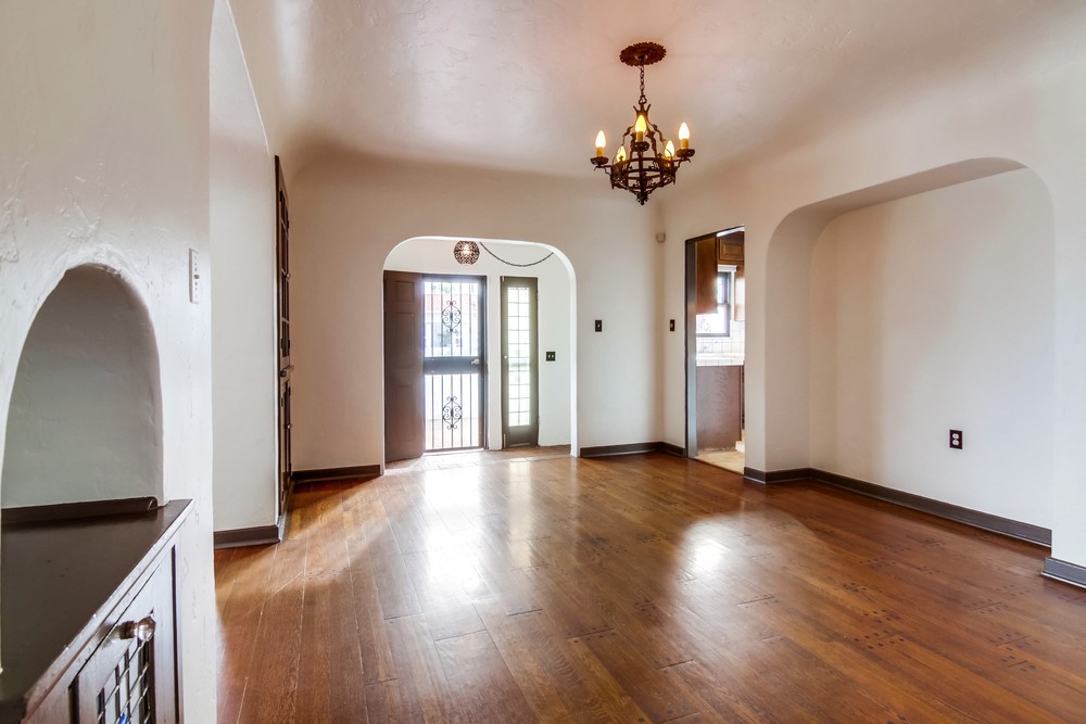 Virtual tour photo 16 of 51 for 4950 Kensington Dr