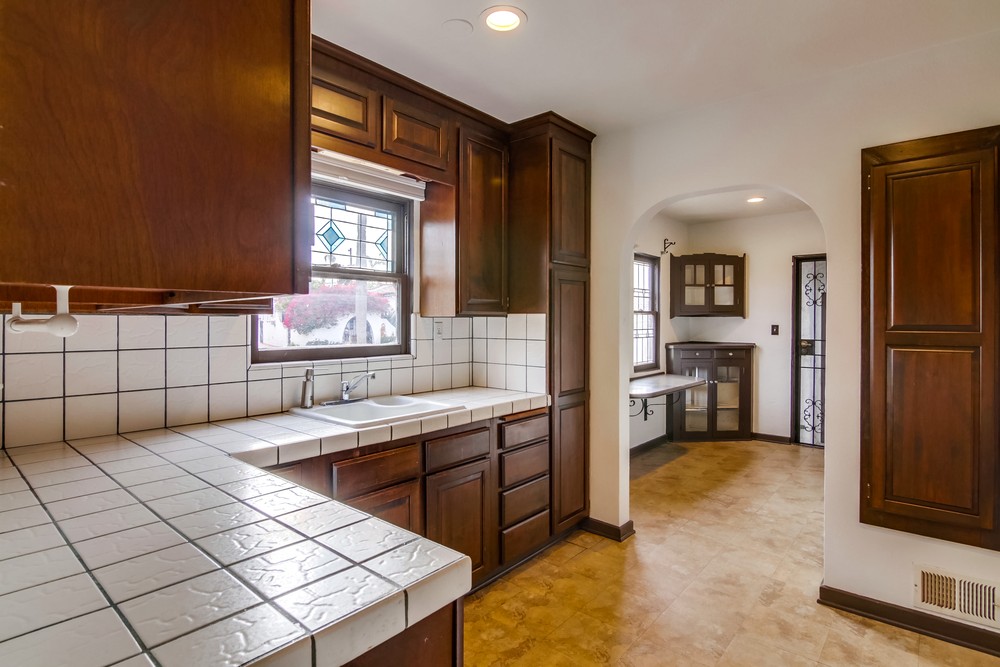 Virtual tour photo 21 of 51 for 4950 Kensington Dr