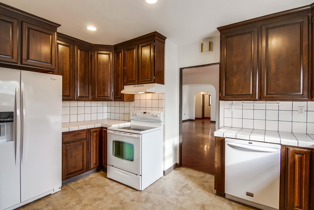 Virtual tour photo 24 of 51 for 4950 Kensington Dr