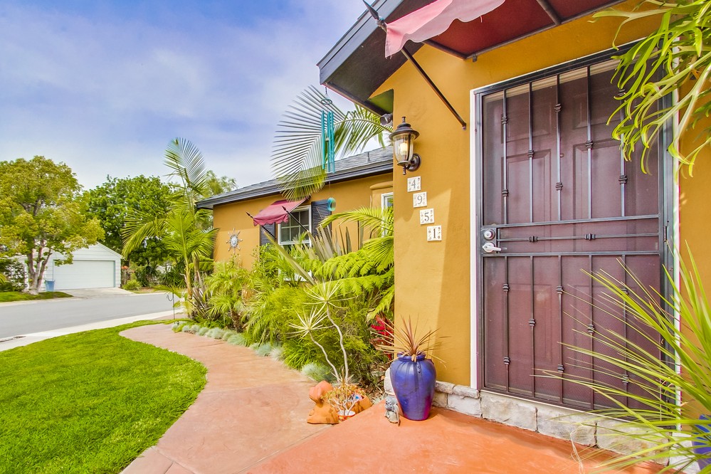 Virtual tour photo 11 of 66 for 4951 Lucille Drive