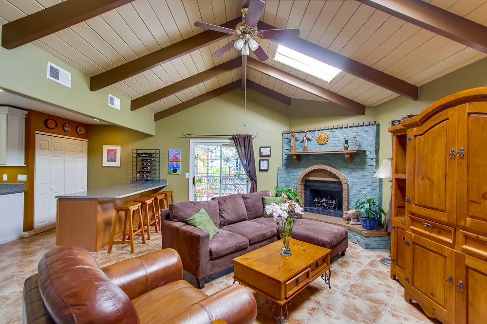 Virtual tour photo 25 of 66 for 4951 Lucille Drive