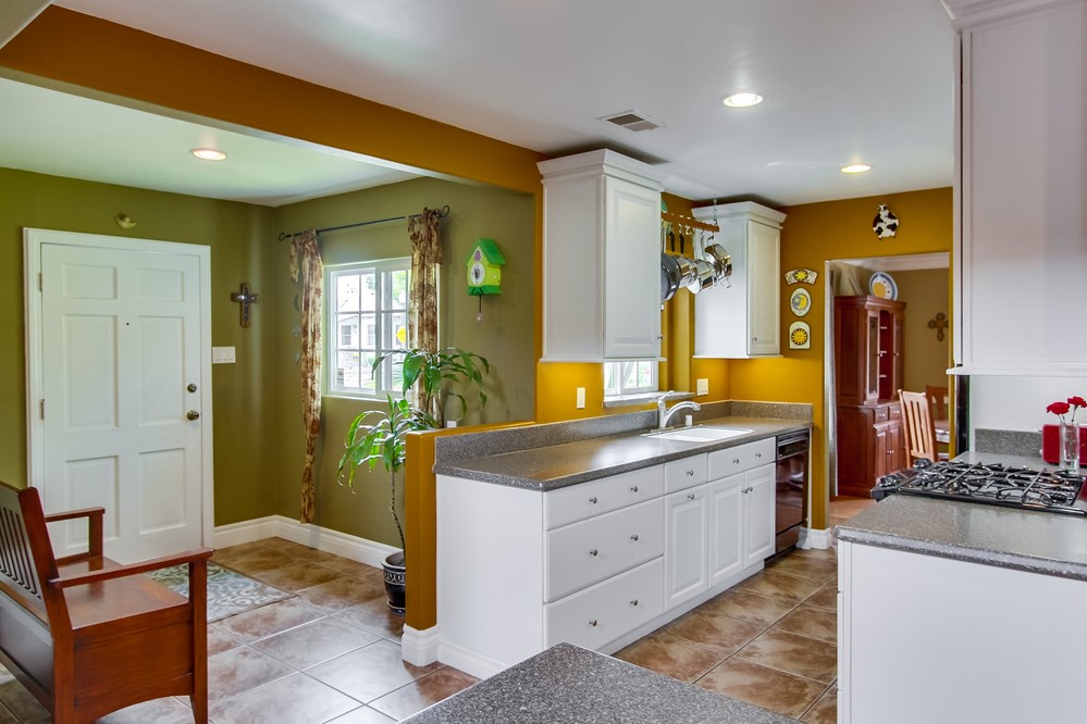 Virtual tour photo 29 of 66 for 4951 Lucille Drive