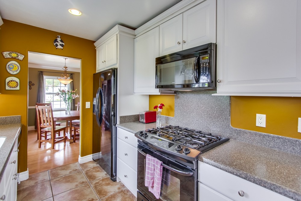 Virtual tour photo 32 of 66 for 4951 Lucille Drive