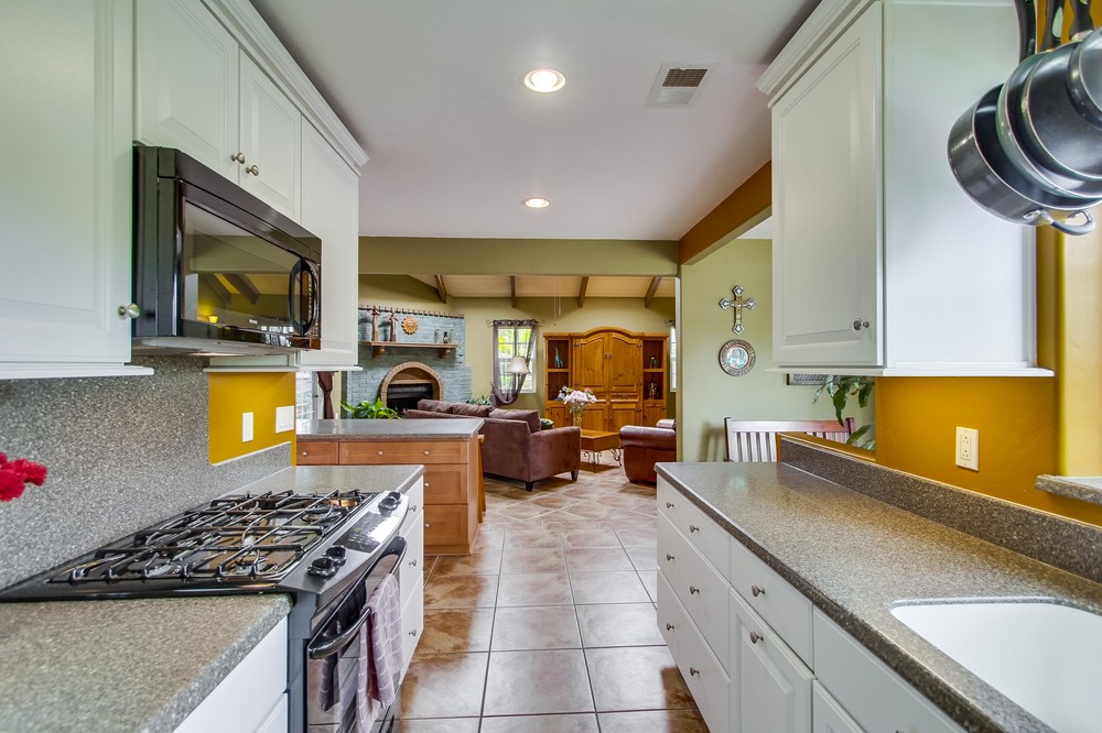 Virtual tour photo 34 of 66 for 4951 Lucille Drive
