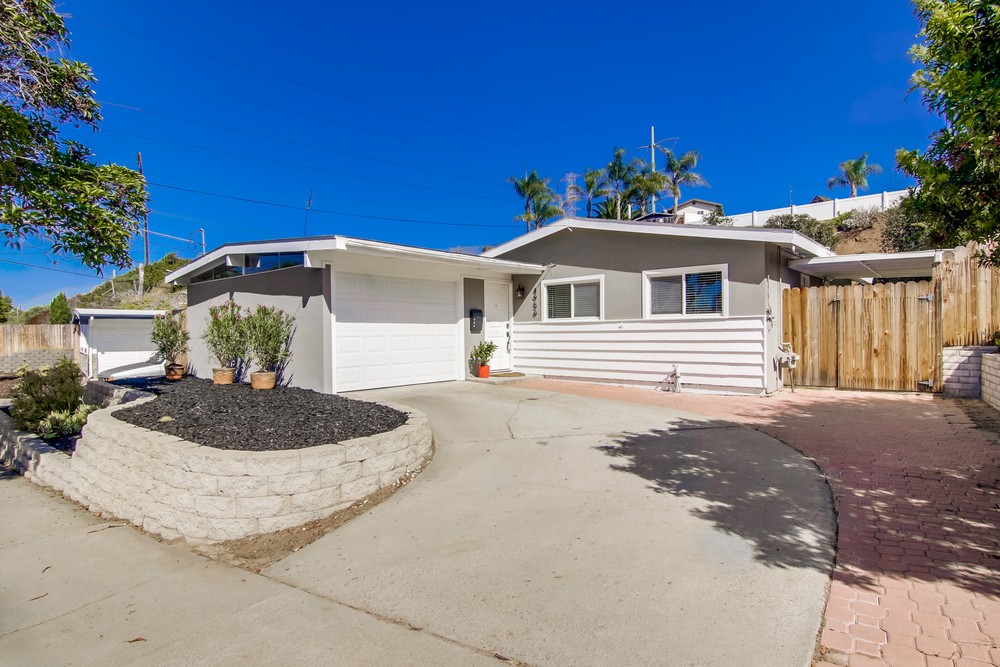 Virtual tour photo 1 of 49 for 4956 Acuna St