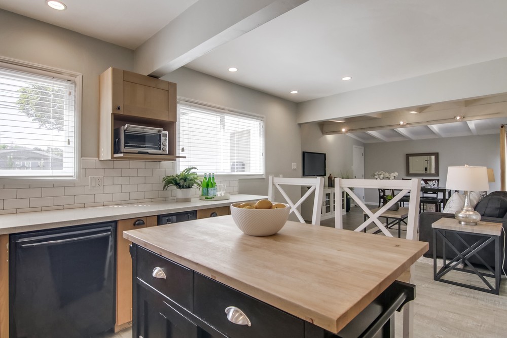 Virtual tour photo 22 of 49 for 4956 Acuna St