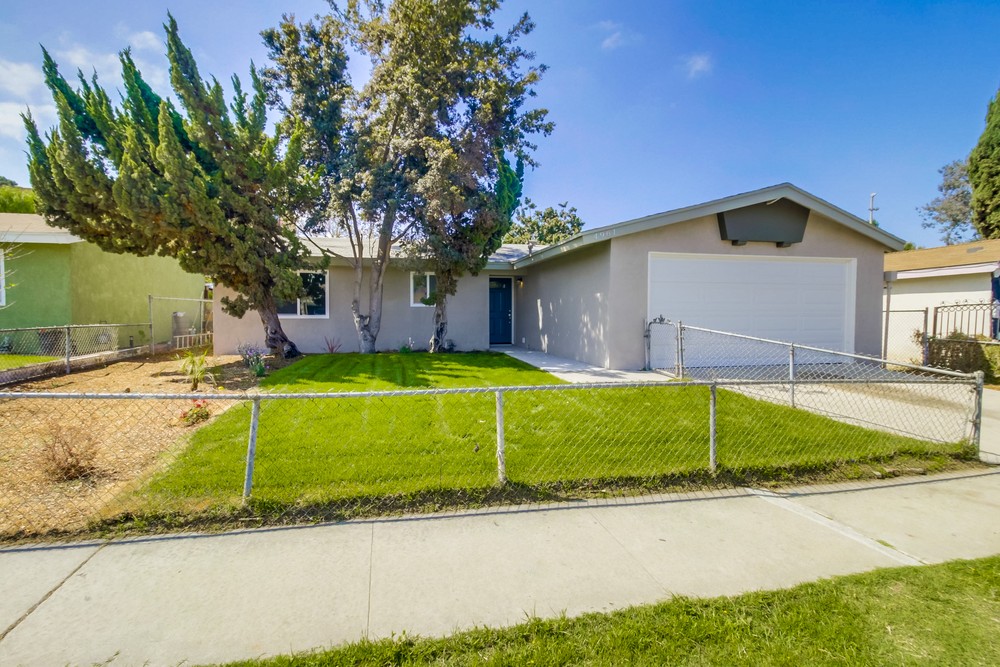 Virtual tour photo 1 of 33 for 4961 Manomet St