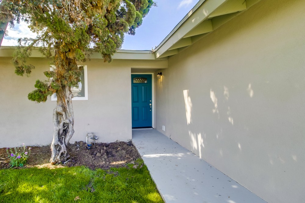 Virtual tour photo 6 of 33 for 4961 Manomet St
