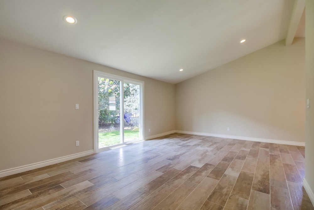 Virtual tour photo 7 of 33 for 4961 Manomet St