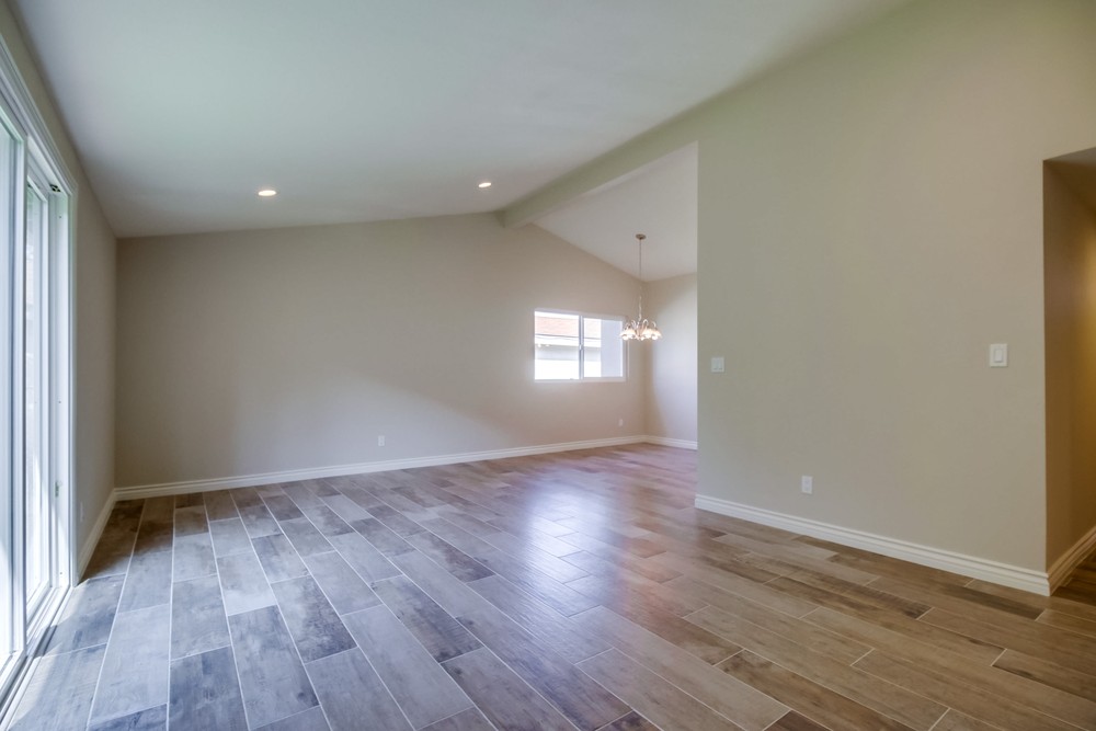 Virtual tour photo 8 of 33 for 4961 Manomet St