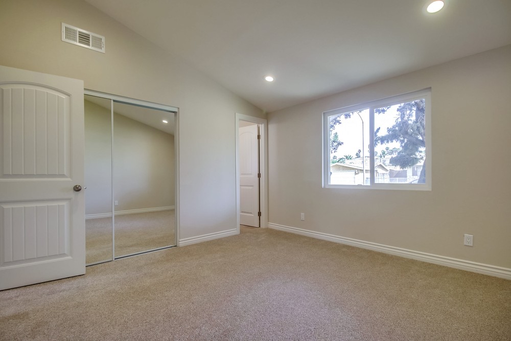 Virtual tour photo 18 of 33 for 4961 Manomet St