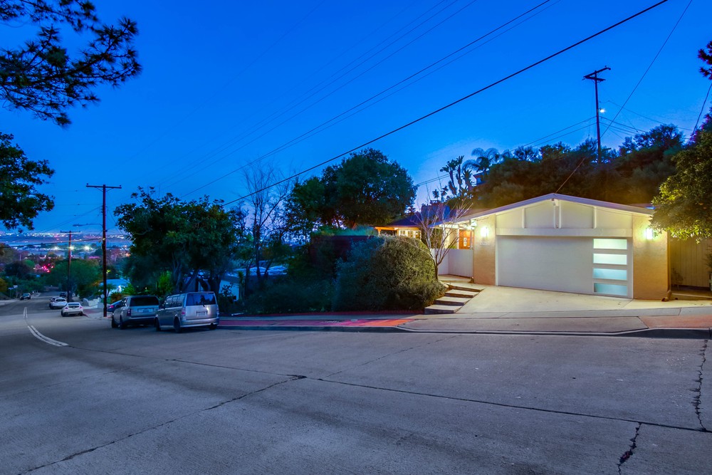 Virtual tour photo 1 of 71 for 4962 San Joaquin Dr