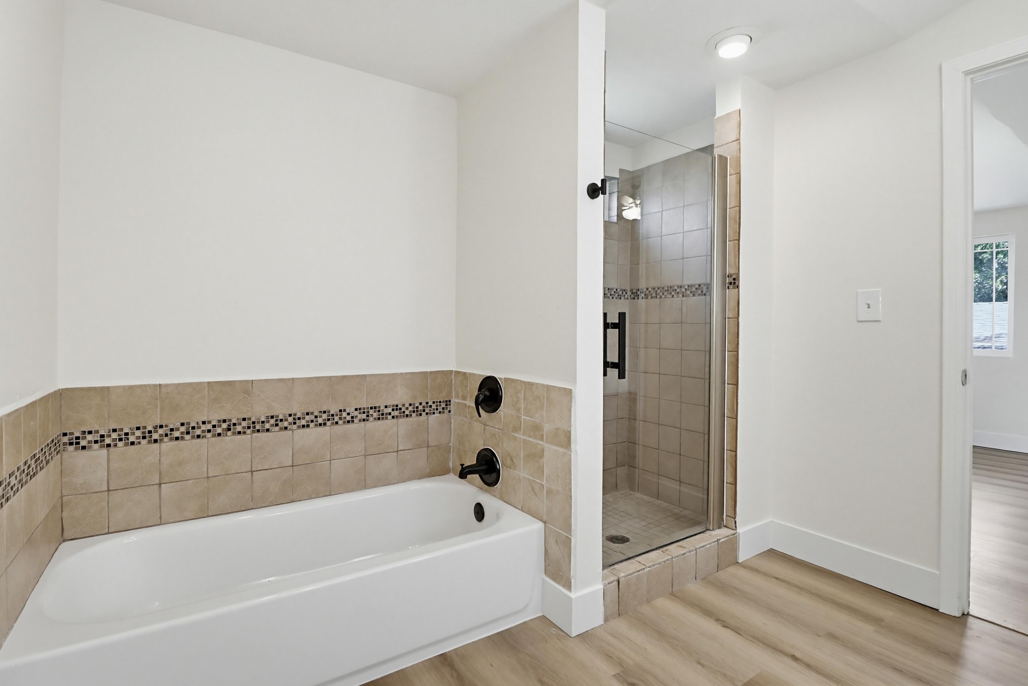 Virtual tour photo 34 of 48 for 4965 Ocean View Blvd