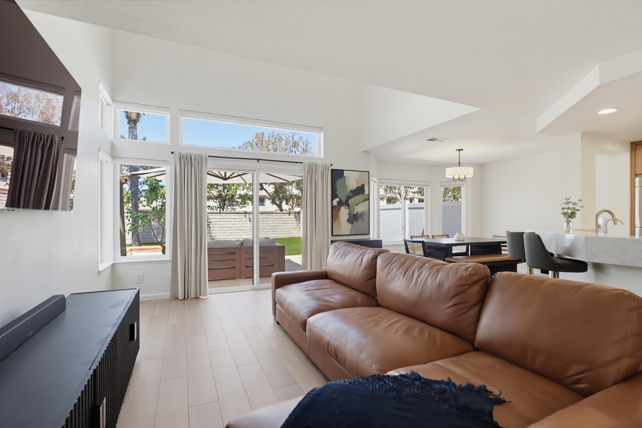 Virtual tour photo 9 of 53 for 4966 Corte Playa Palmera