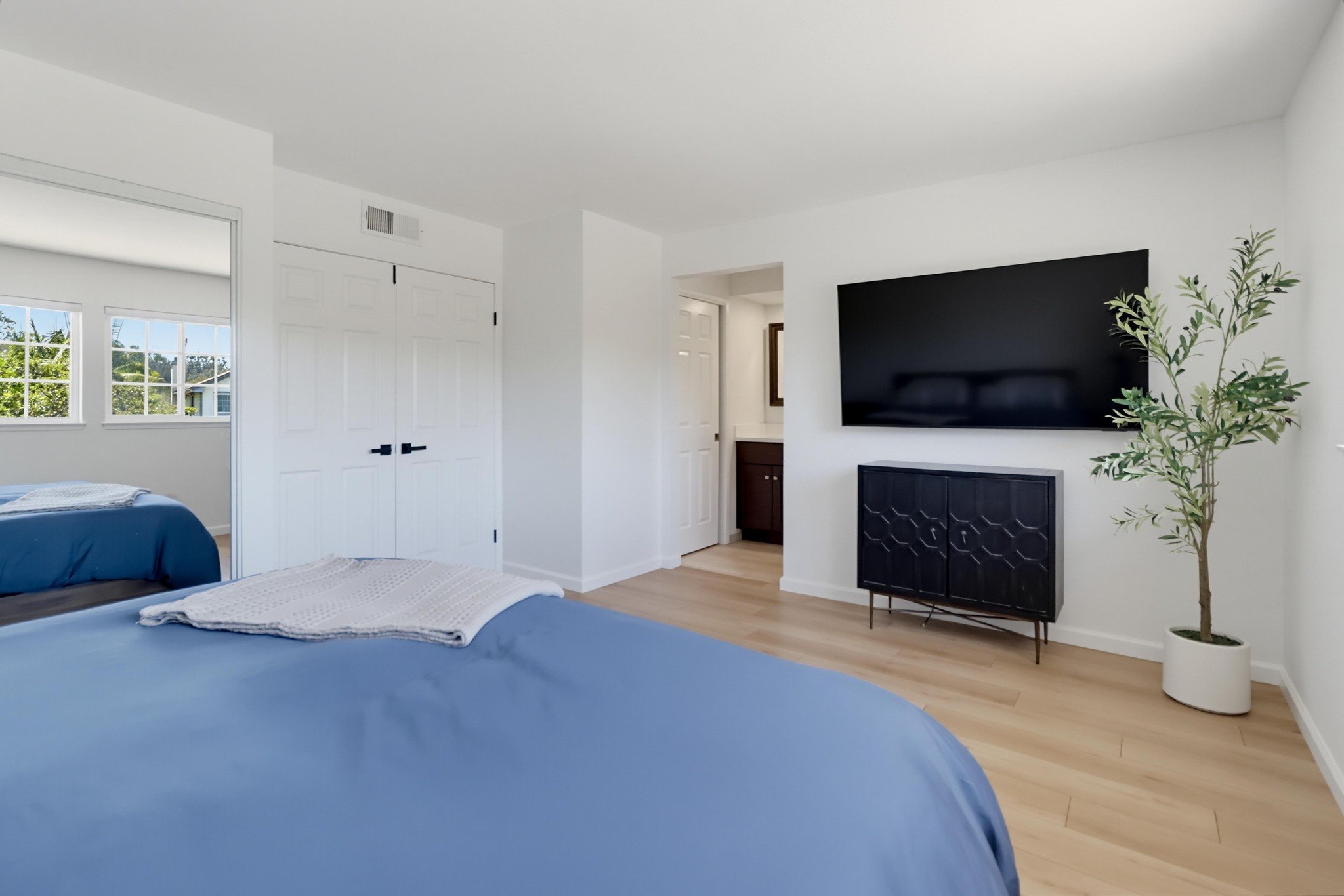 Virtual tour photo 34 of 53 for 4966 Corte Playa Palmera